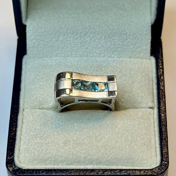 Sterling Silver Blue Topaz Ring Size 5.5 - Picture 4 of 5